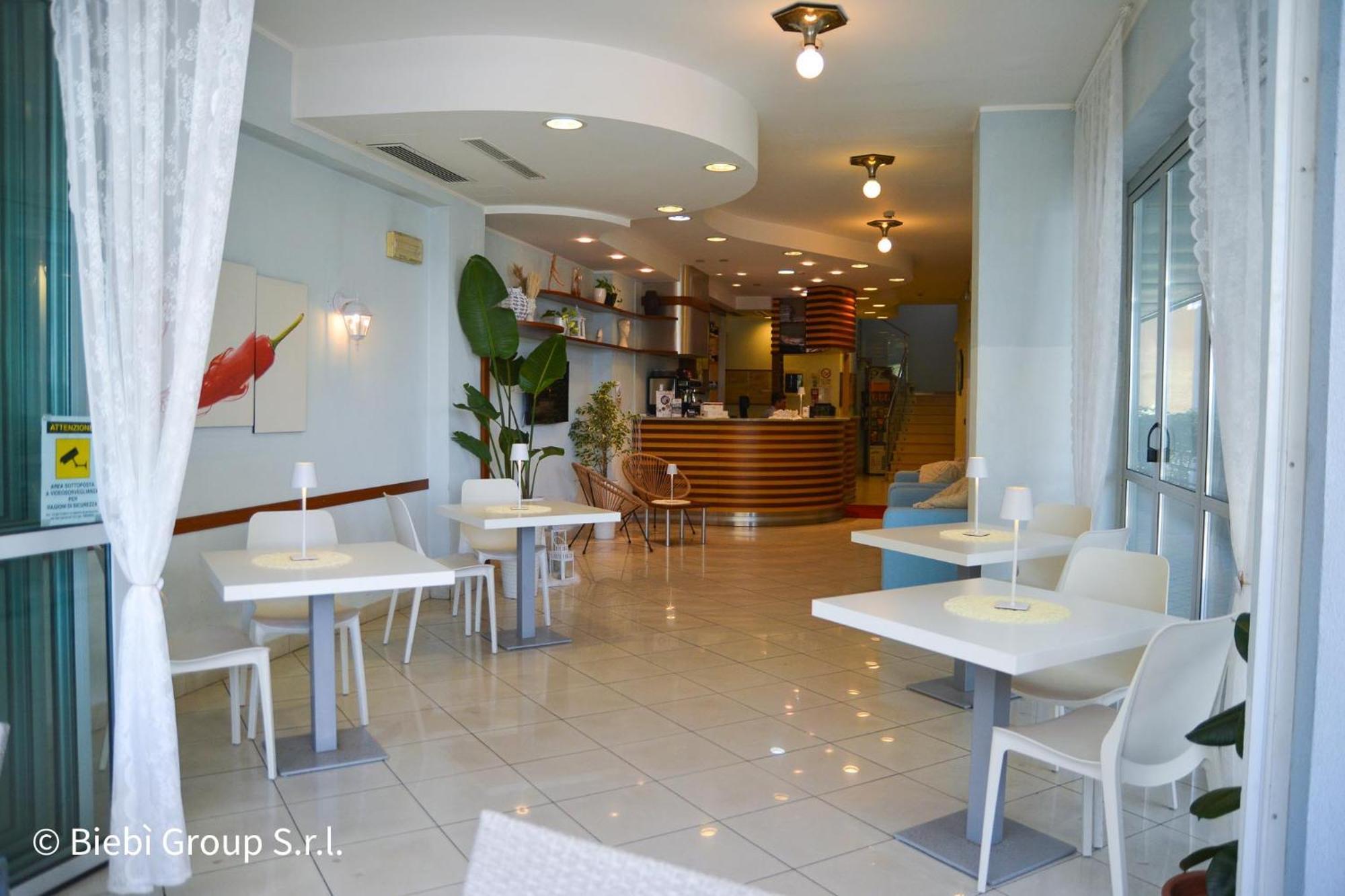 Hotel Giorg - Waterpark Included Rimini Luaran gambar