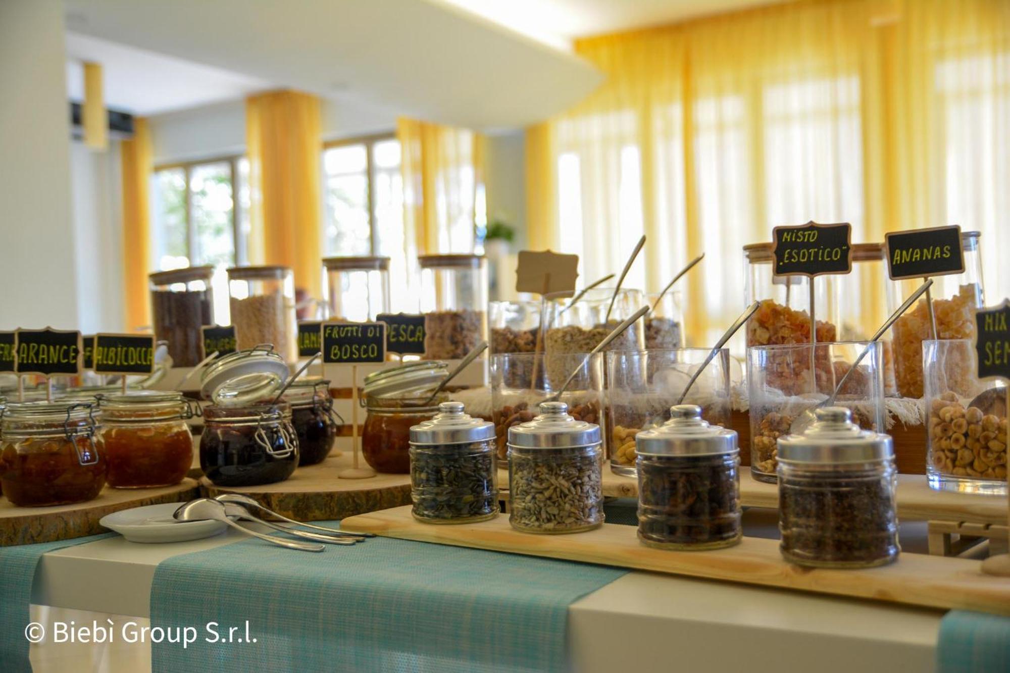 Hotel Giorg - Waterpark Included Rimini Luaran gambar