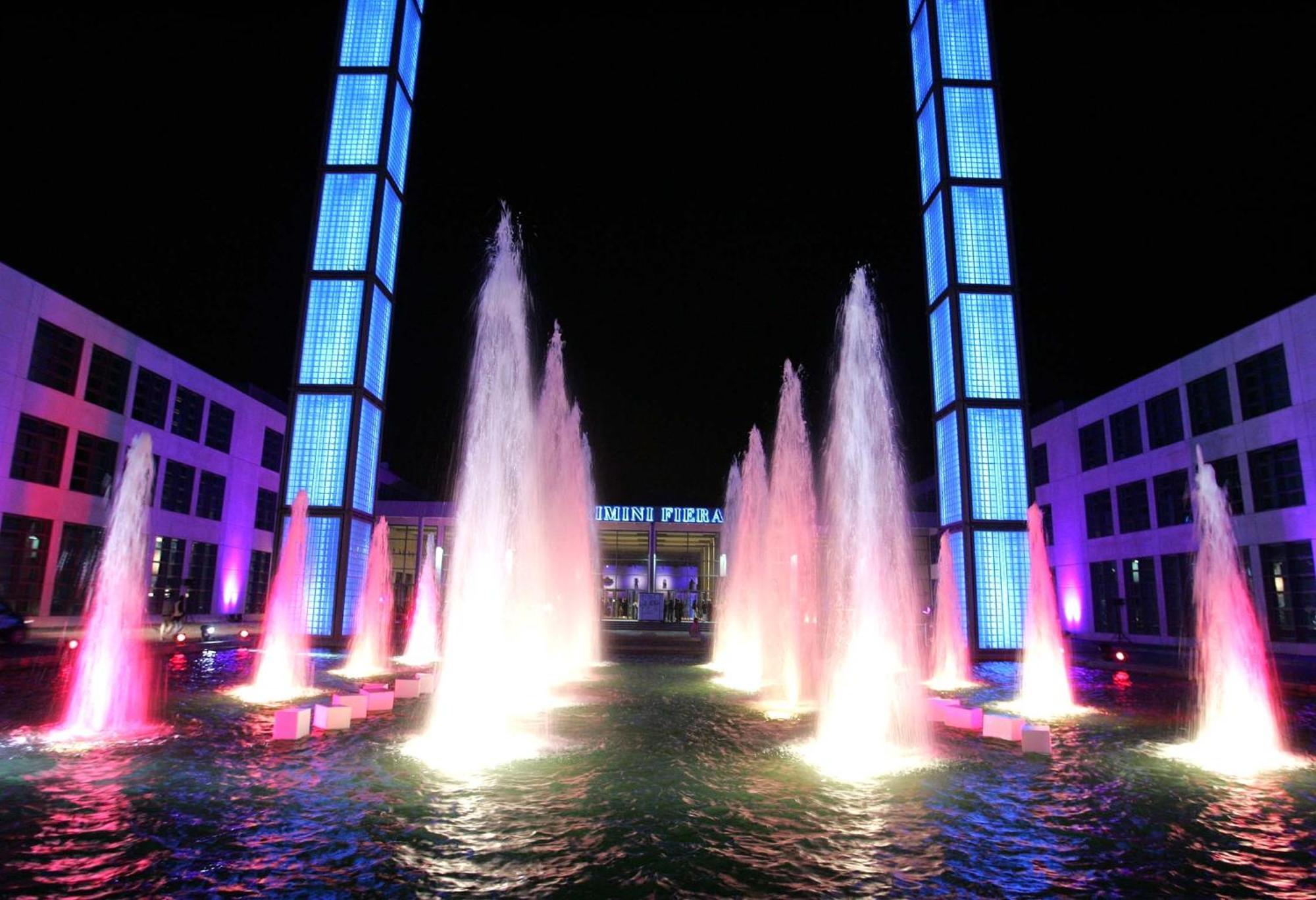 Hotel Giorg - Waterpark Included Rimini Luaran gambar