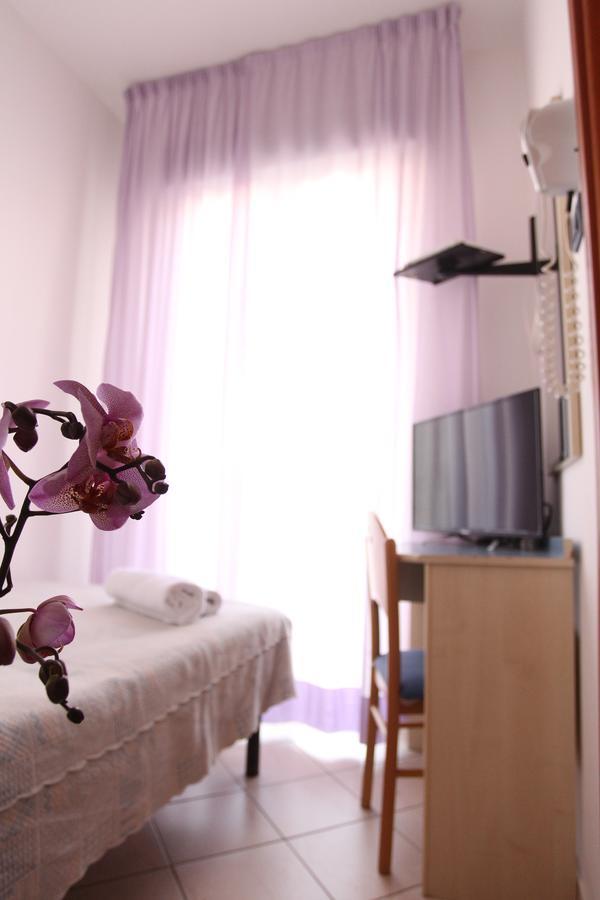 Hotel Giorg - Waterpark Included Rimini Luaran gambar