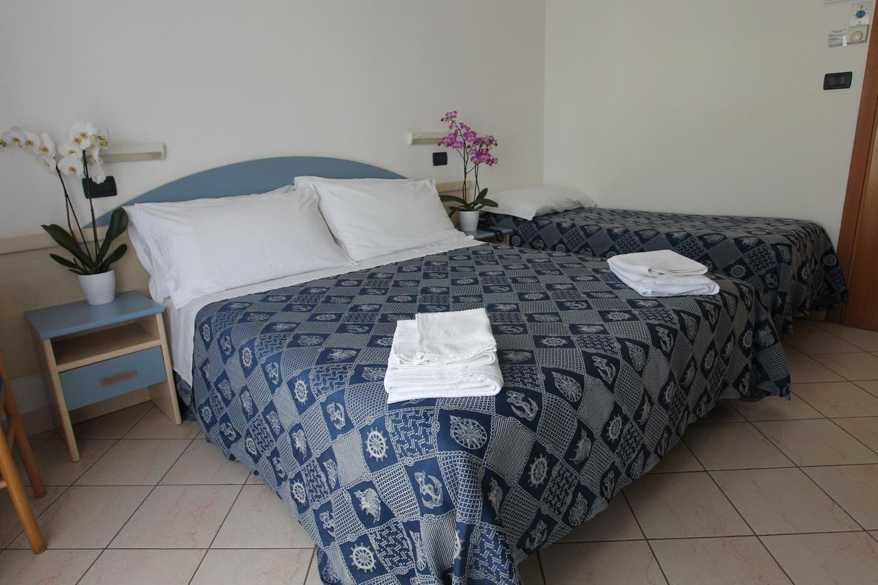 Hotel Giorg - Waterpark Included Rimini Luaran gambar